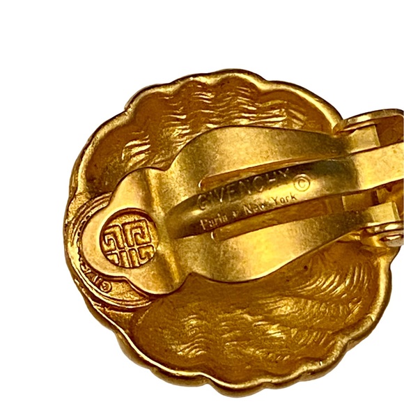 GIVENCHY Vintage Gold Clip On Earrings - Picture 3 of 3